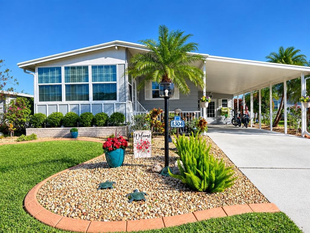 8304 PRINCESS COURT PALMETTO, FL 34221