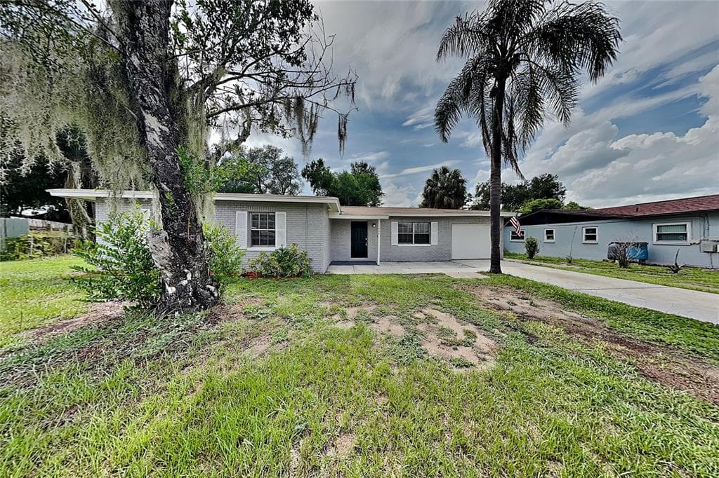 1404 FERNWOOD PLACE SEFFNER, FL 33584