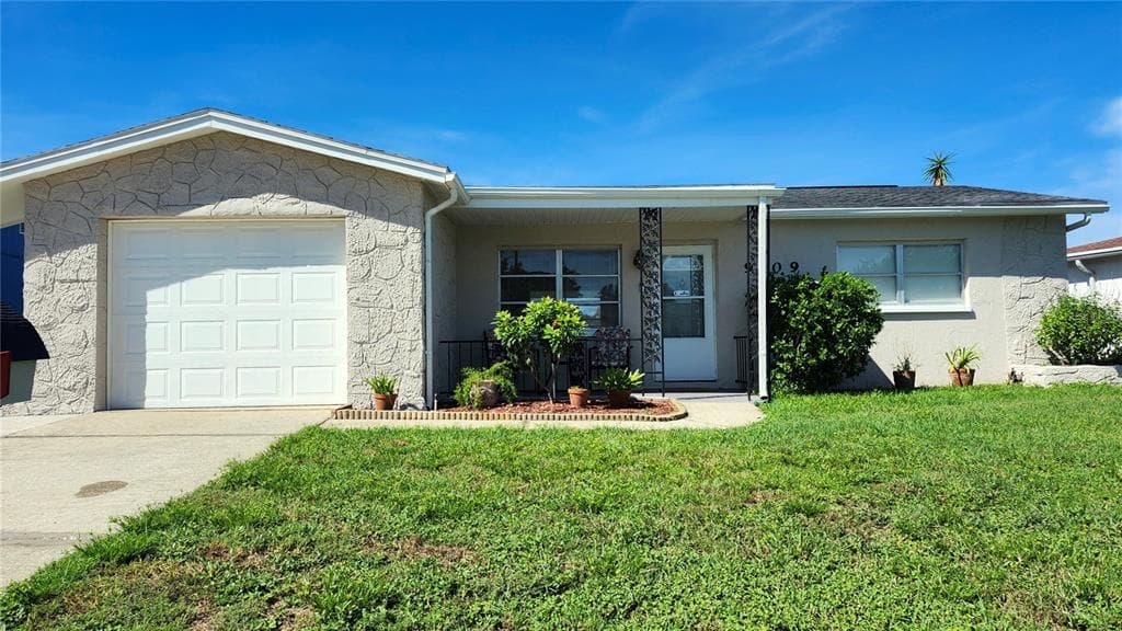 9709 LAKESIDE LANE PORT RICHEY, FL 34668