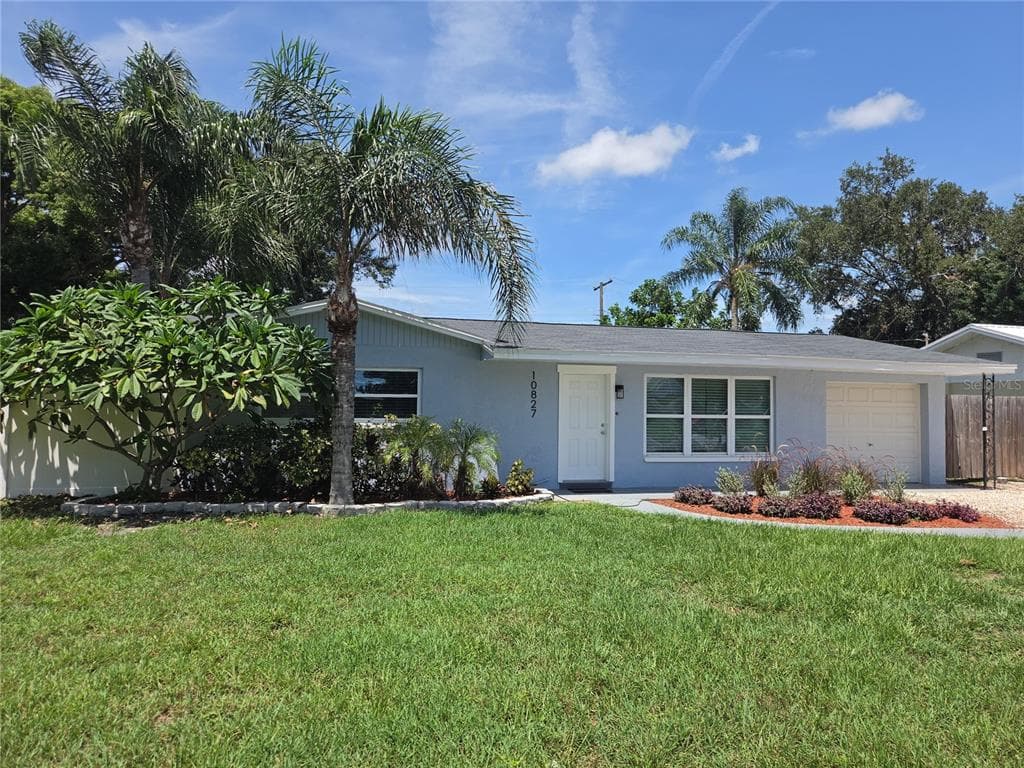 10827 VILLAGE GREEN AVENUE SEMINOLE, FL 33772