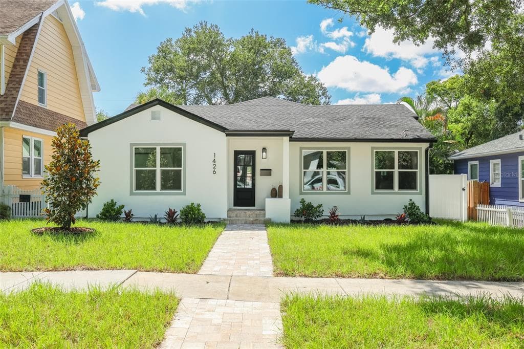 1426 15TH STREET N ST PETERSBURG, FL 33704