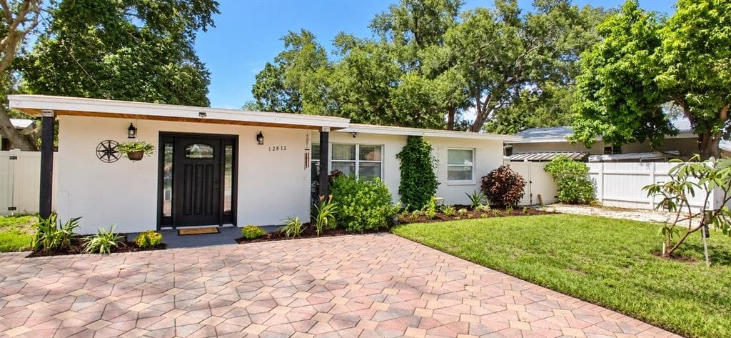 12812 LAKE DRIVE