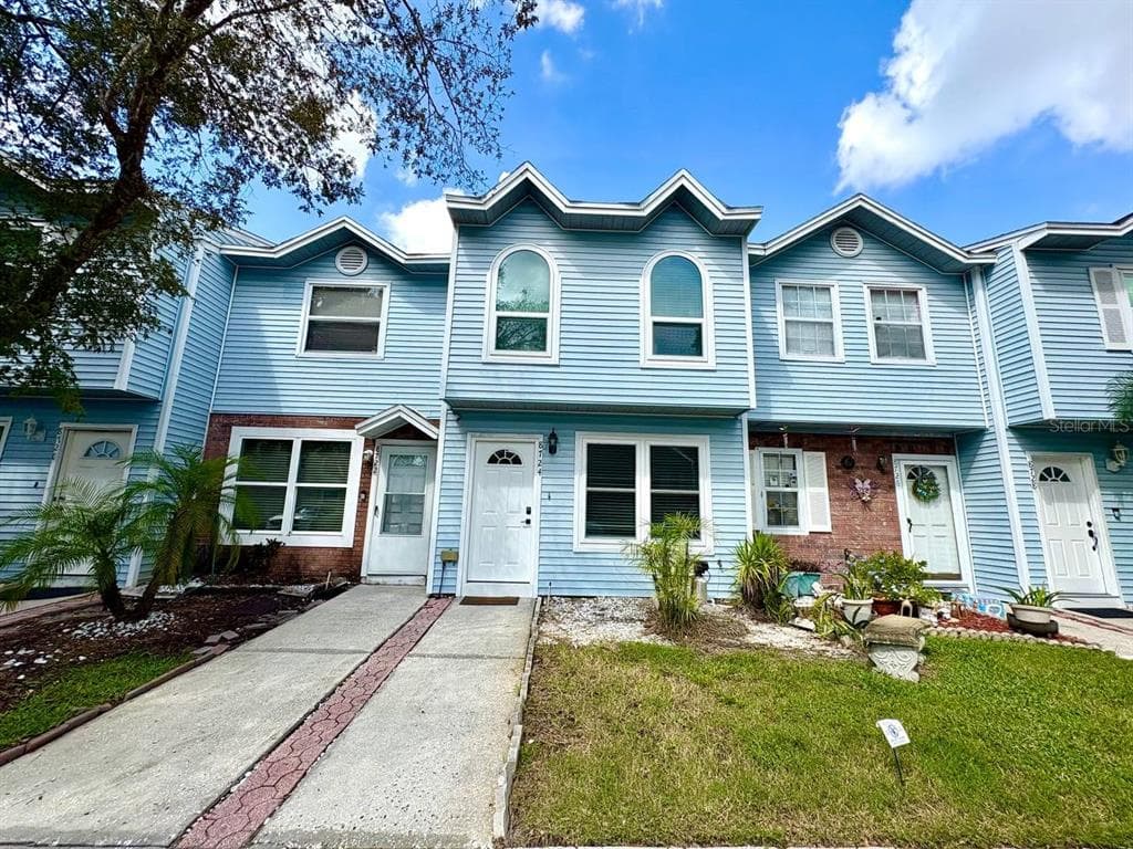 8724 COBBLER PLACE TAMPA, FL 33615