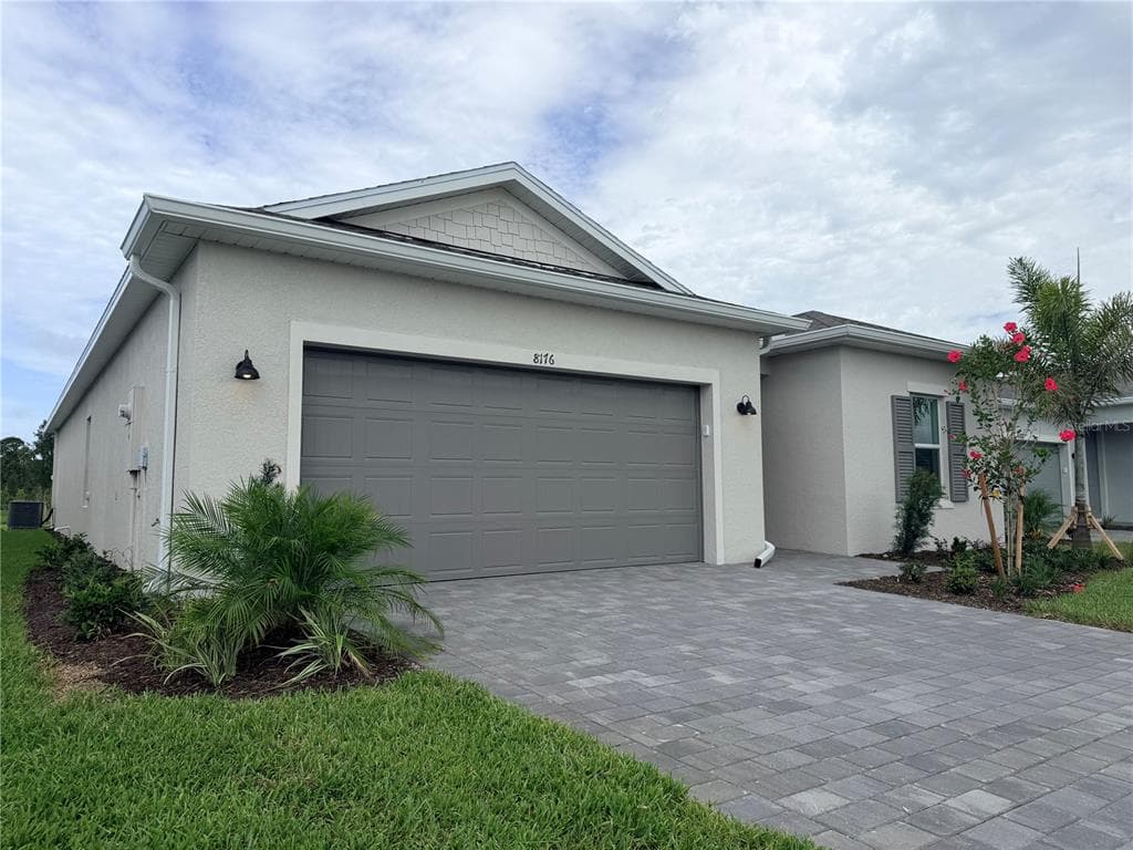 8176 SAINT KITTS CIRCLE ENGLEWOOD, FL 34224