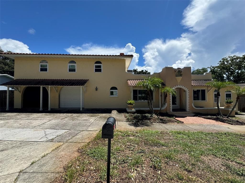 30 KREAMER AVENUE TARPON SPRINGS, FL 34689