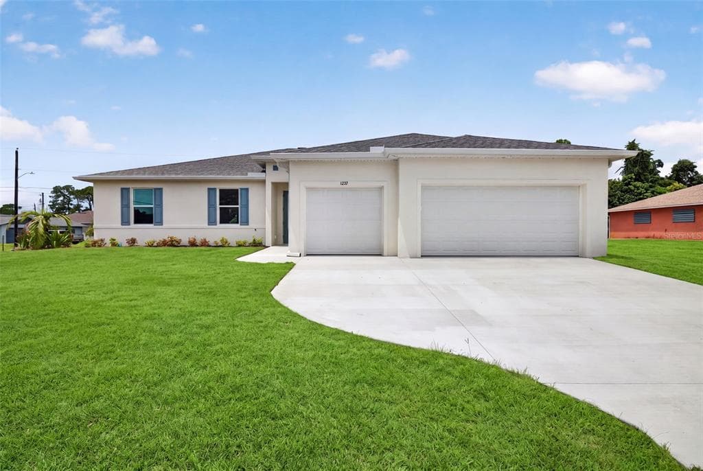 1237 HINTON STREET PORT CHARLOTTE, FL 33952