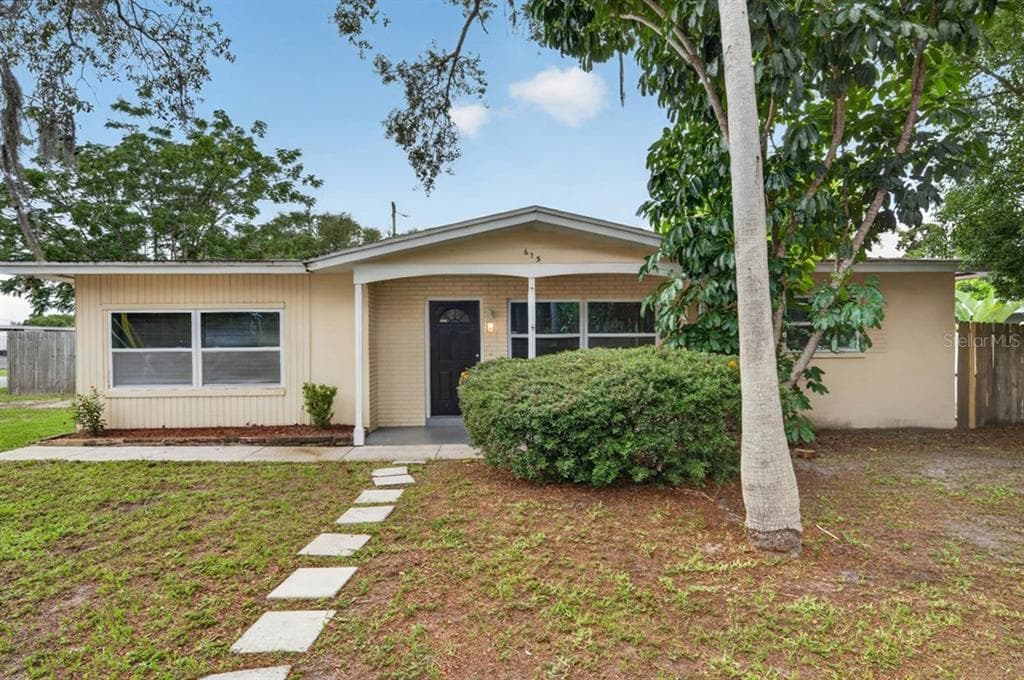 615 5TH AVENUE N SAFETY HARBOR, FL 34695