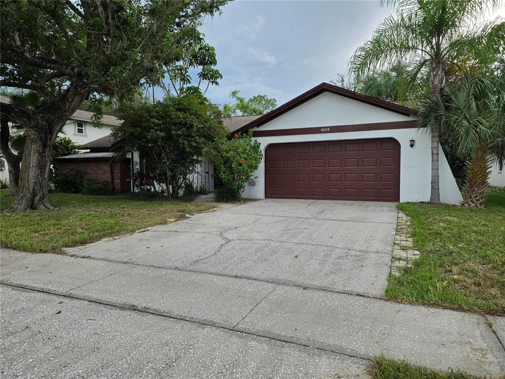 4604 LANDSCAPE DRIVE TAMPA, FL 33624