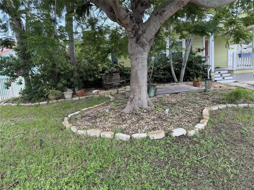 3008 DUPONT STREET S GULFPORT, FL 33707
