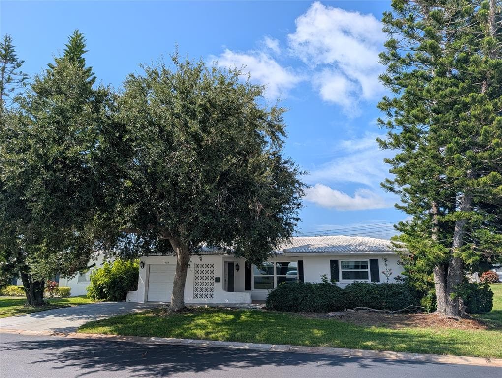 14119 88TH AVENUE SEMINOLE, FL 33776