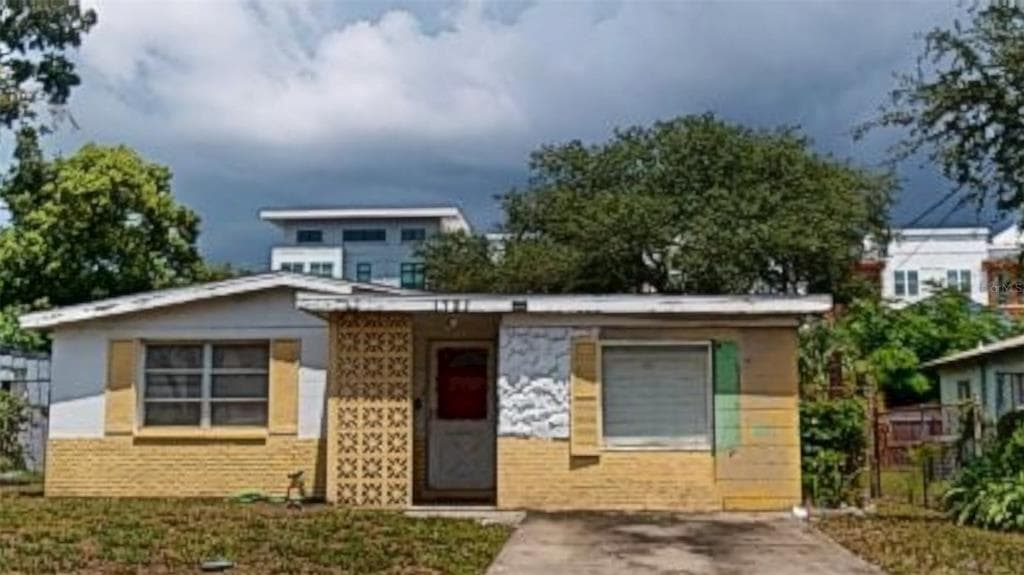 1721 W NORTH B STREET TAMPA, FL 33606