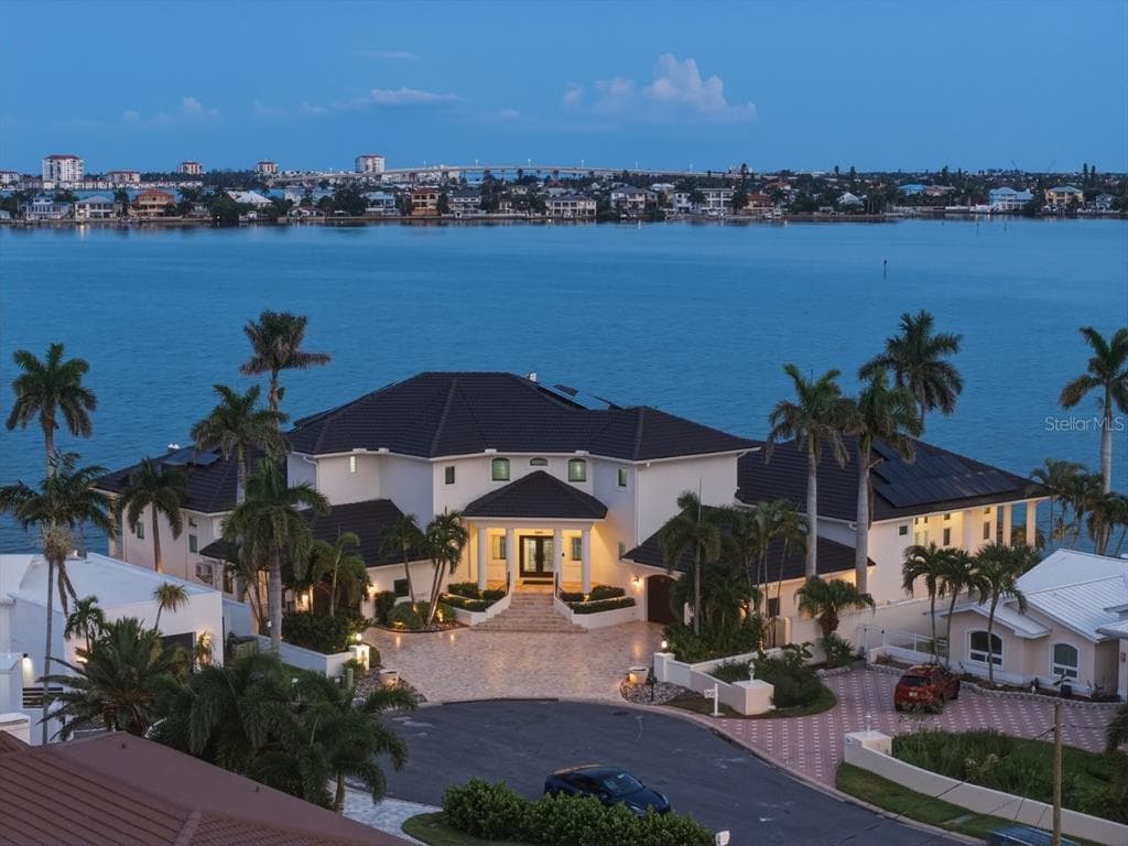 5400 PALI WAY ST PETE BEACH, FL 33706