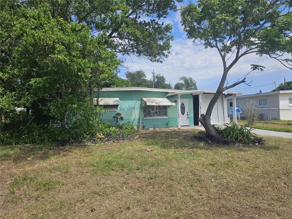4200 FAIRFORD DRIVE NEW PORT RICHEY, FL 34652