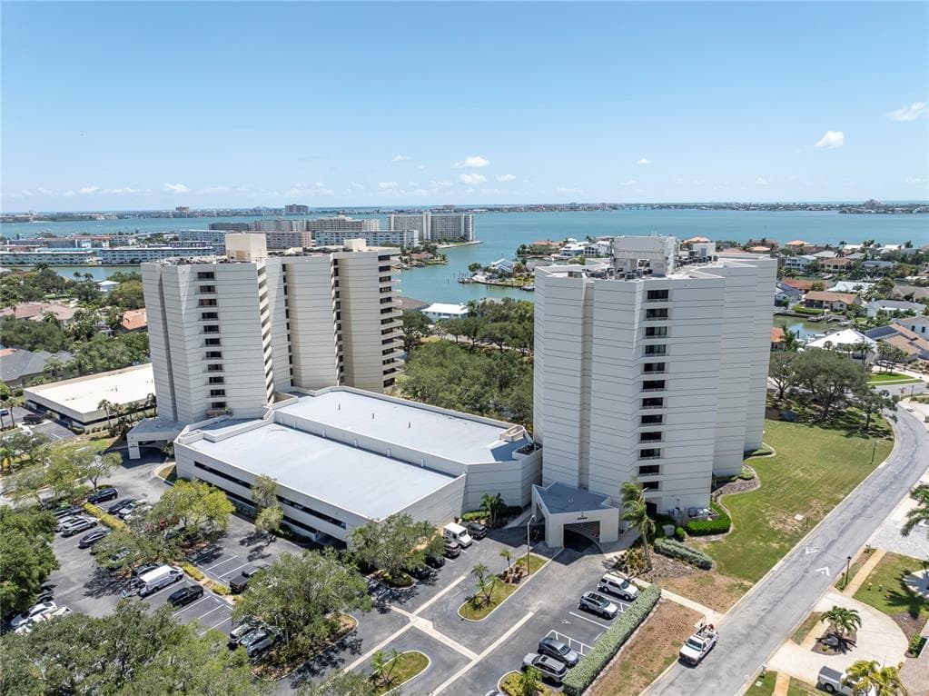 5950 PELICAN BAY PLAZA S UNIT 601 GULFPORT, FL 33707
