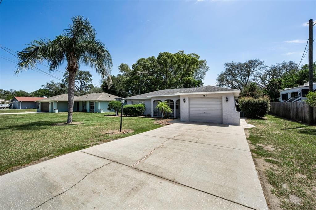 362 PORTLAND AVENUE SPRING HILL, FL 34606