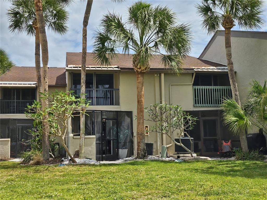 1028 APOLLO BEACH BOULEVARD UNIT 19 APOLLO BEACH, FL 33572