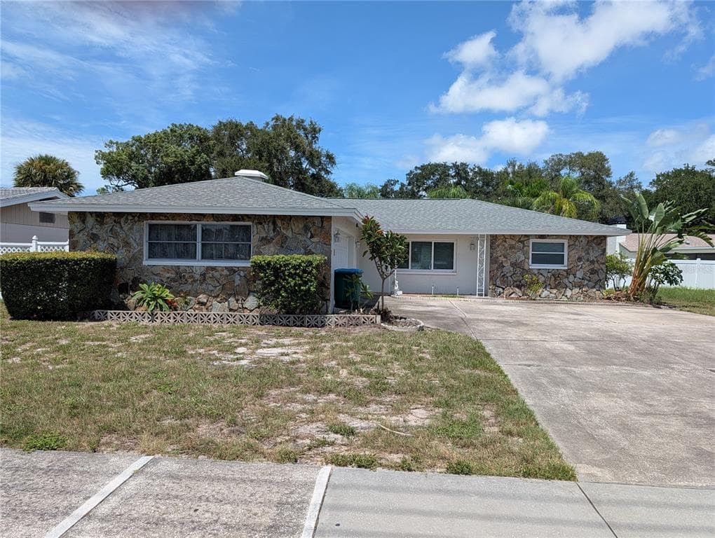 13425 86TH AVENUE SEMINOLE, FL 33776