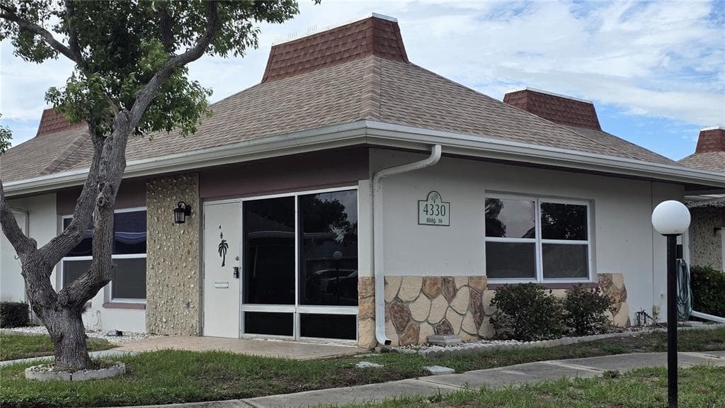 4330 TAHITIAN GARDENS CIRCLE UNIT A HOLIDAY, FL 34691