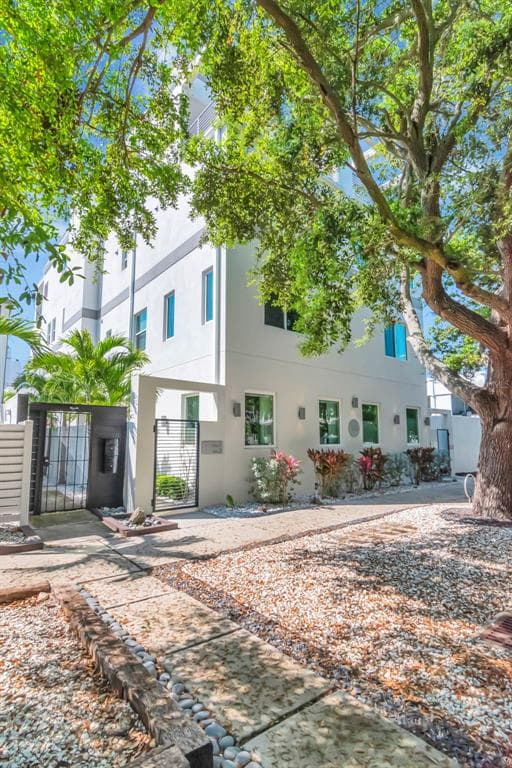 536 4TH AVENUE S UNIT 2A