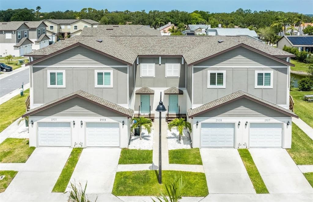 2101 SEBRING PLACE CLEARWATER, FL 33760