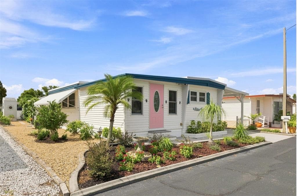 3352 KAUNA POINT DRIVE HOLIDAY, FL 34691