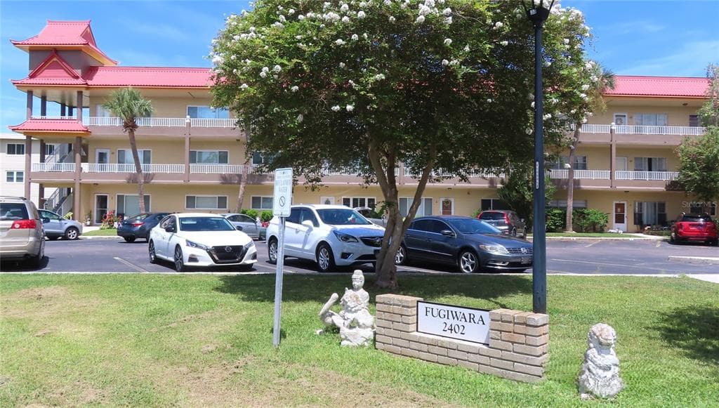 2402 ECUADORIAN WAY UNIT 34