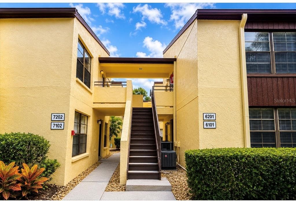 13608 S VILLAGE DRIVE UNIT 6201 TAMPA, FL 33618