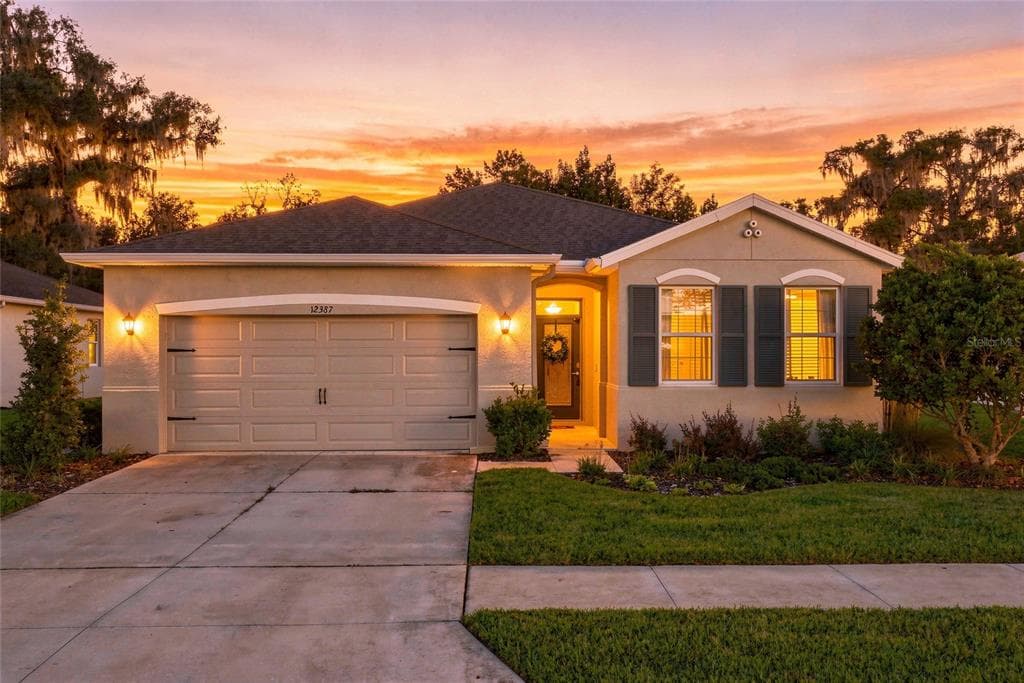 12387 EASTPOINTE DRIVE