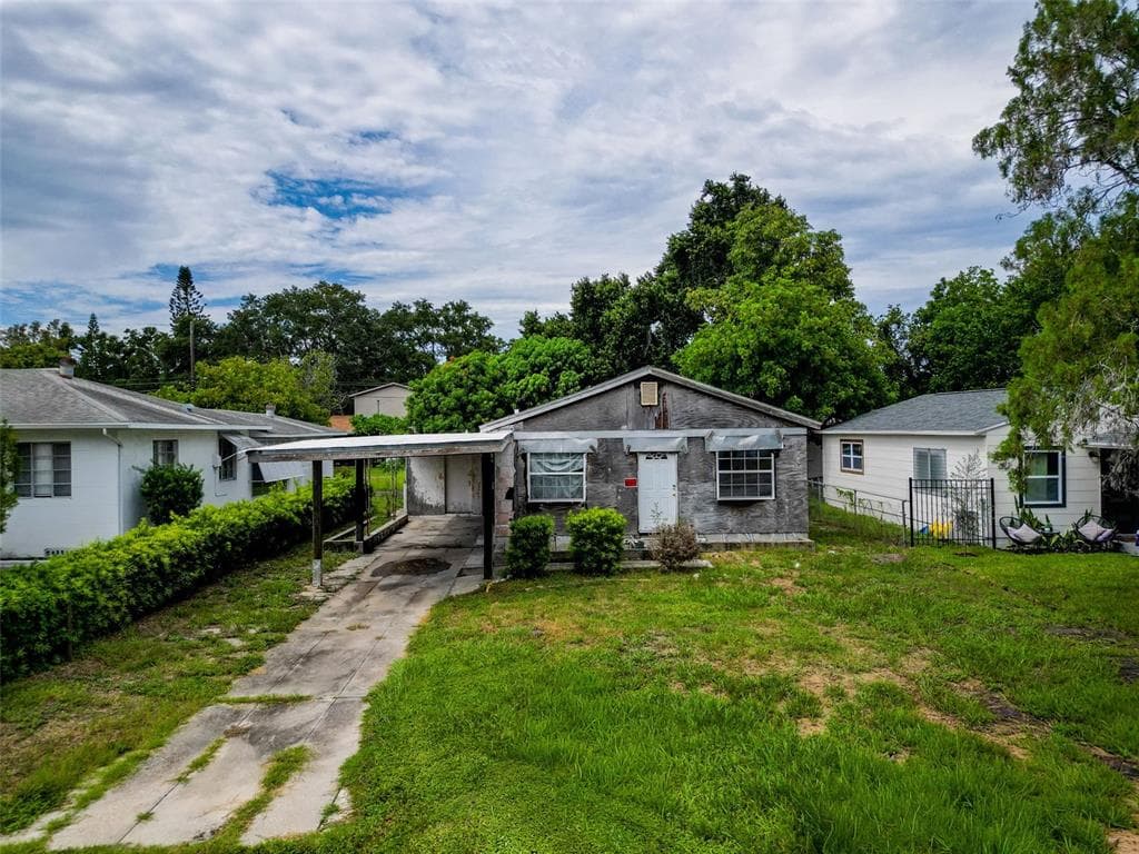 5613 20TH AVENUE S GULFPORT, FL 33707