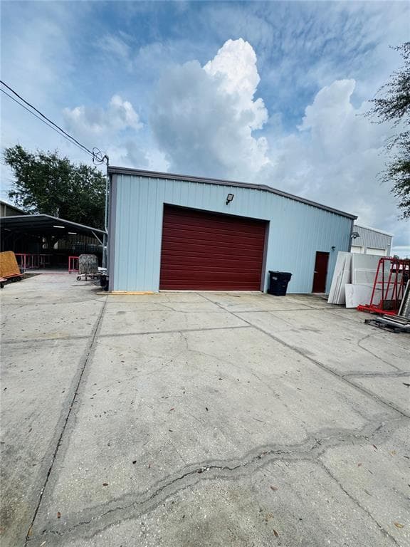 4825 N LAUBER WAY TAMPA, FL 33614