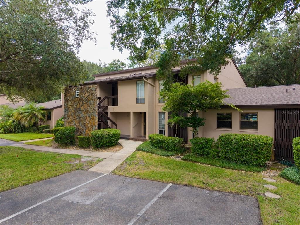 1400 TARPON WOODS BOULEVARD UNIT E6 PALM HARBOR, FL 34685
