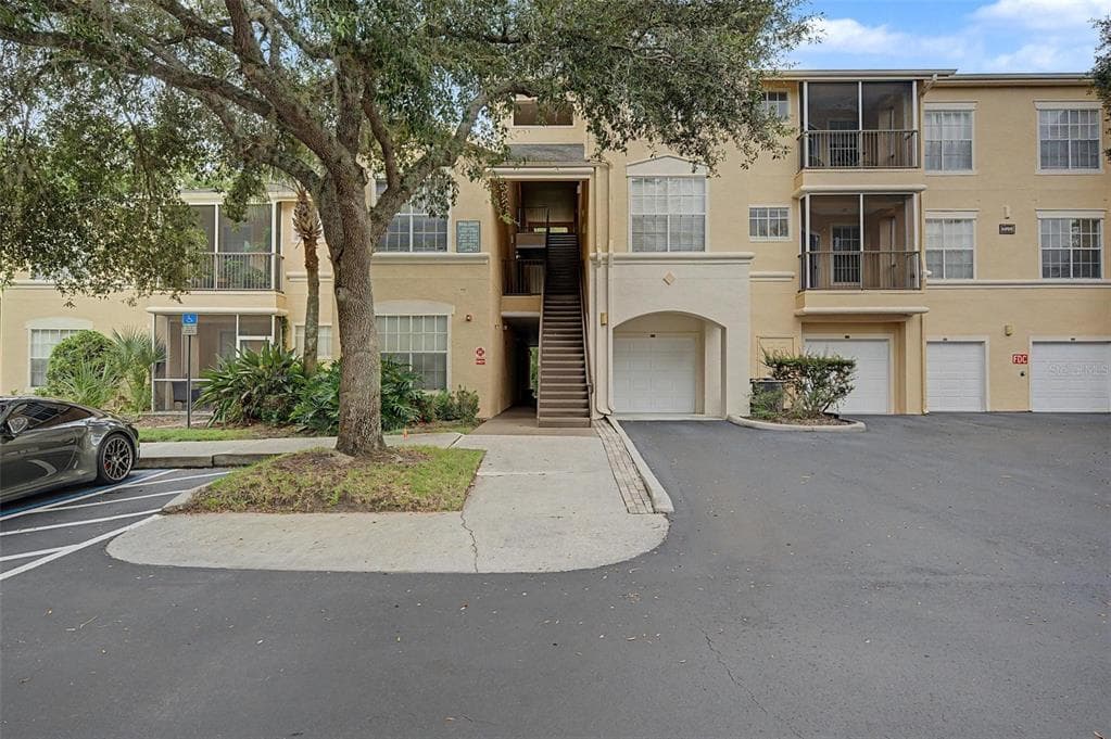 5125 PALM SPRINGS BOULEVARD UNIT 6107 TAMPA, FL 33647