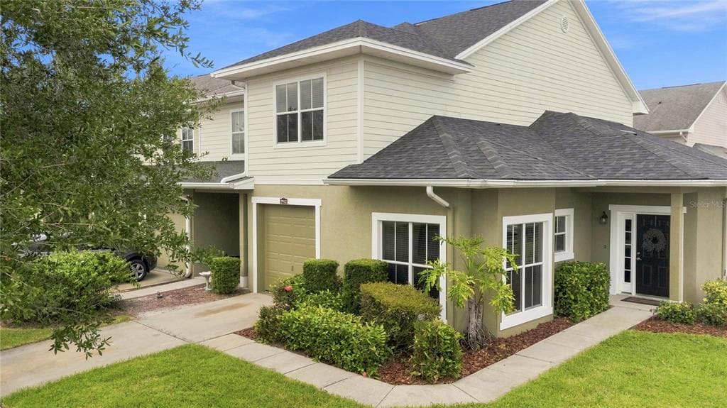 7912 DOWN ROYAL ROAD TAMPA, FL 33610