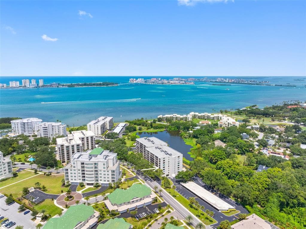 220 BELLEVIEW BOULEVARD UNIT 403 BELLEAIR, FL 33756