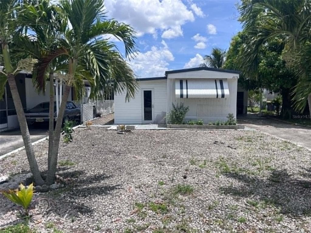 2650 SW 54TH PLACE FORT LAUDERDALE, FL 33312