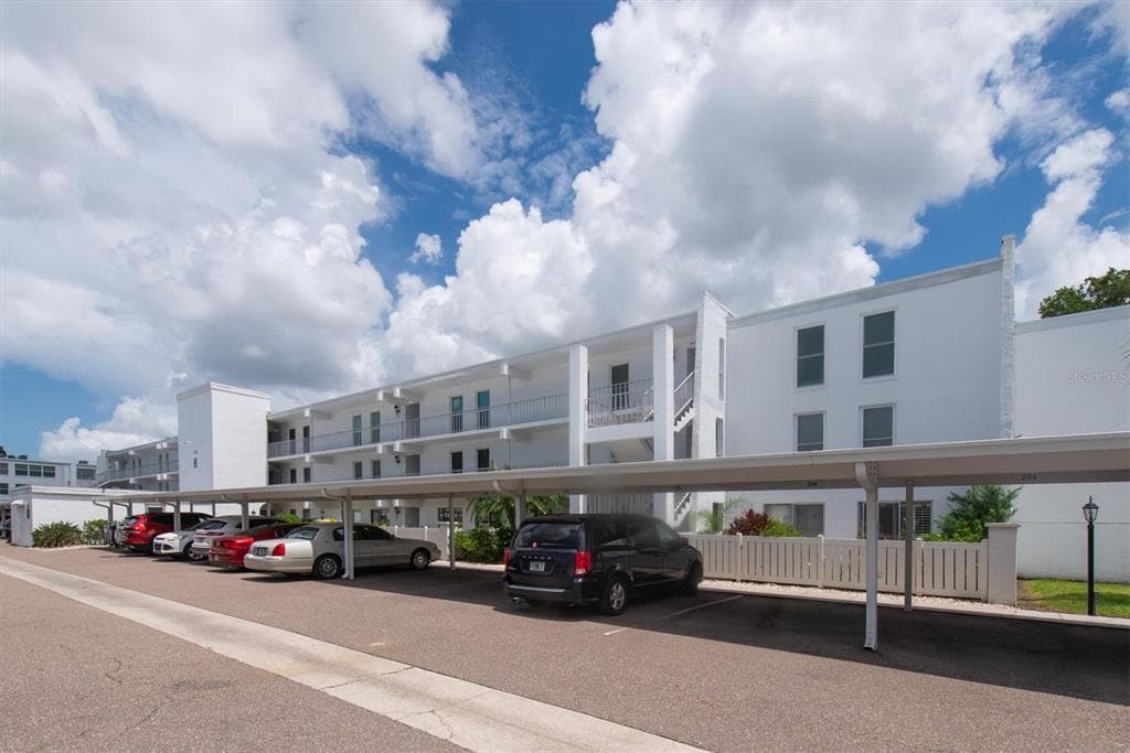1655 S HIGHLAND AVENUE UNIT J194 CLEARWATER, FL 33756