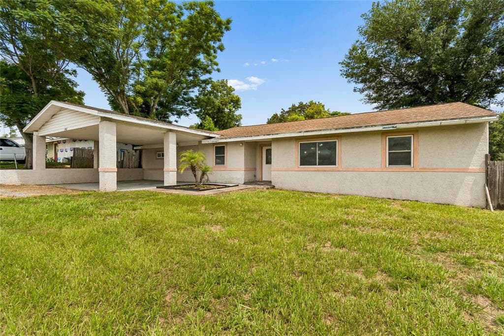 37913 WICKLOW AVENUE ZEPHYRHILLS, FL 33541