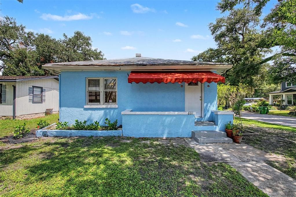 601 W CHELSEA STREET TAMPA, FL 33603