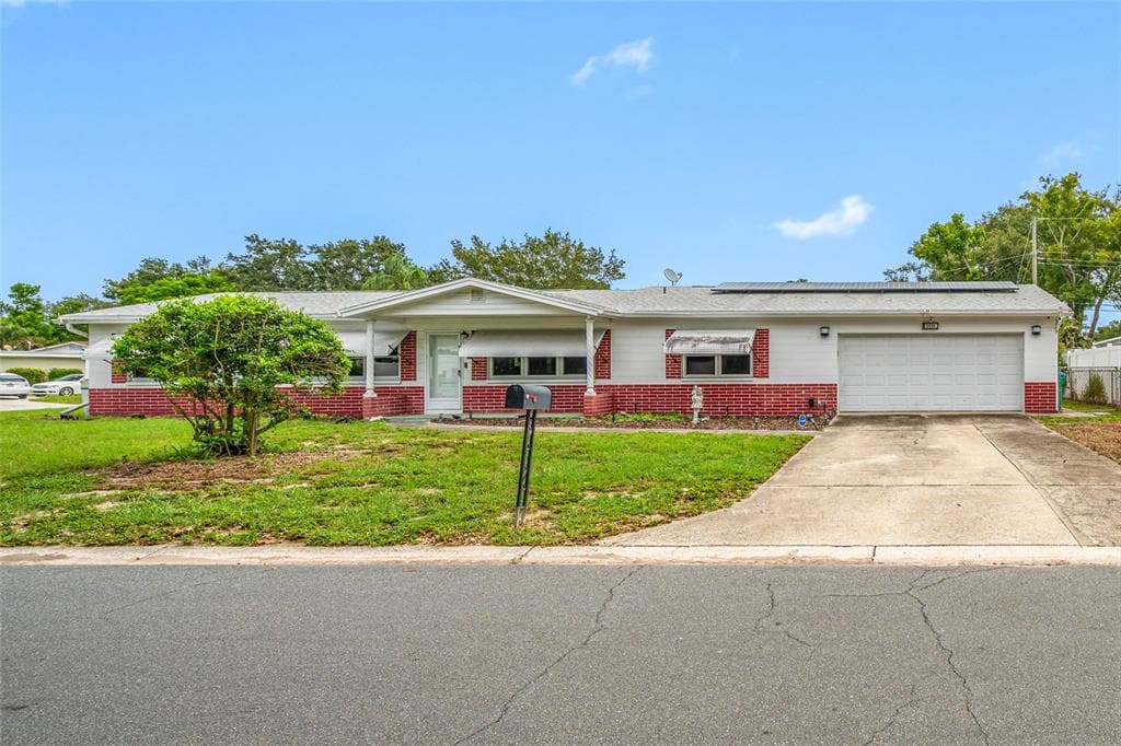 5695 LIME WAY SEMINOLE, FL 33772