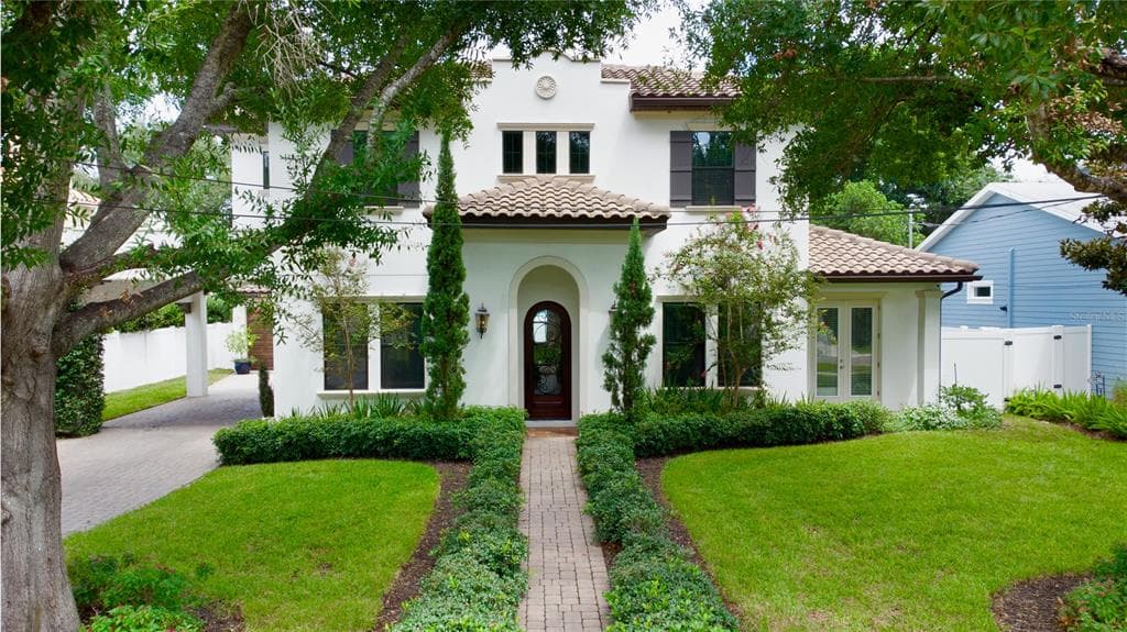 3917 W SAN LUIS STREET TAMPA, FL 33629