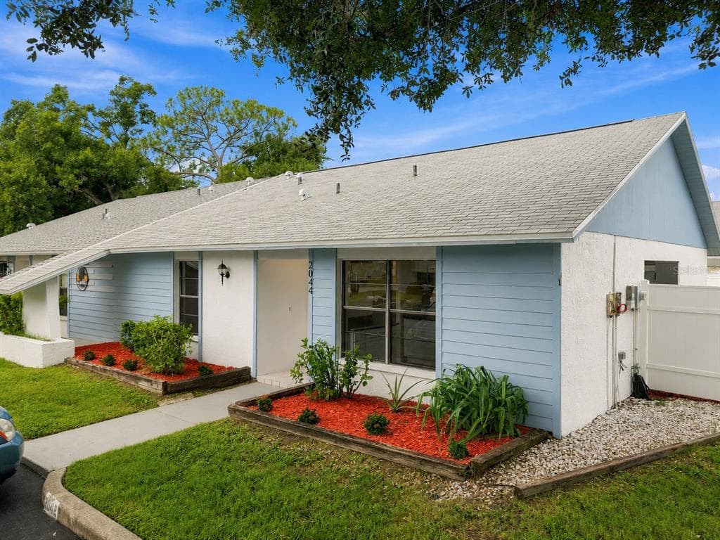 2044 SHEFFIELD COURT OLDSMAR, FL 34677