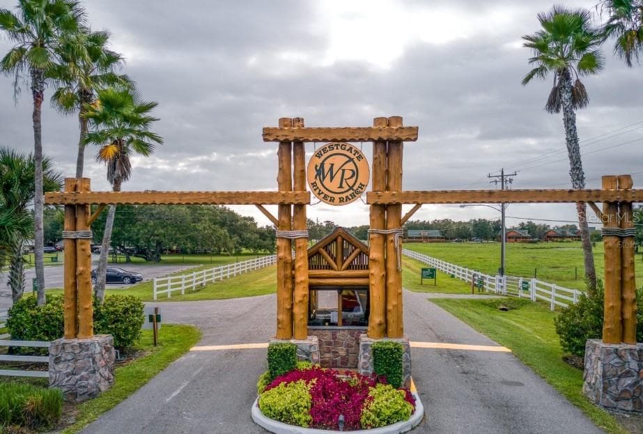 0 CANTERBURY DRIVE UNIT 4 LAKE WALES, FL 33898