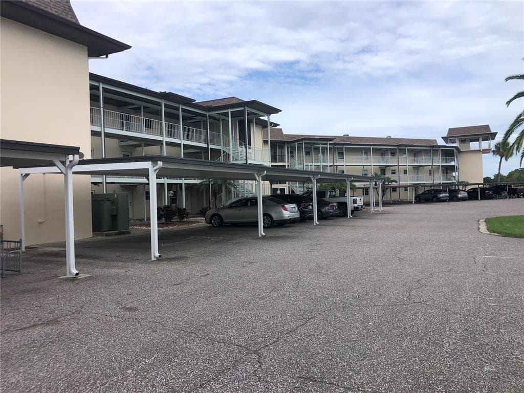 4660 MARINE PARKWAY UNIT 304 NEW PORT RICHEY, FL 34652