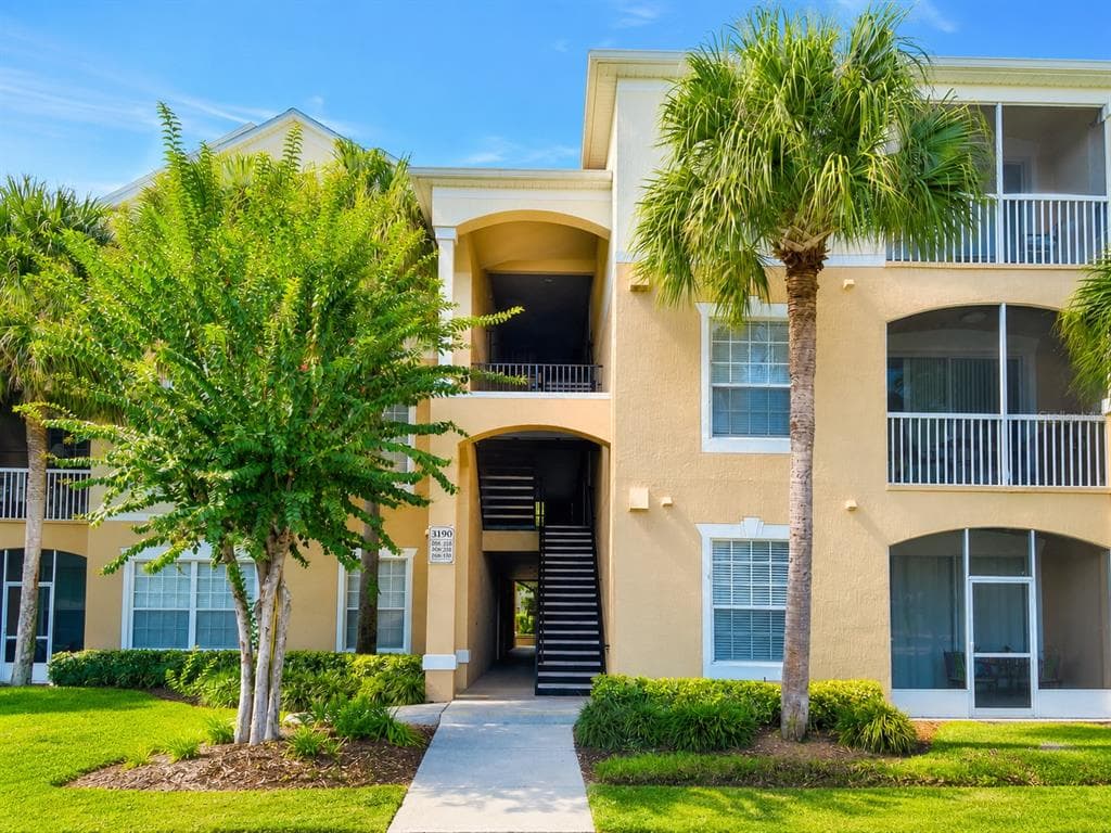 3190 DANTE DRIVE UNIT 310 ORLANDO, FL 32835