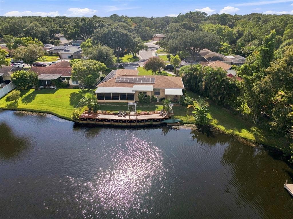 10681 SEMINOLE FOREST STREET E SEMINOLE, FL 33778