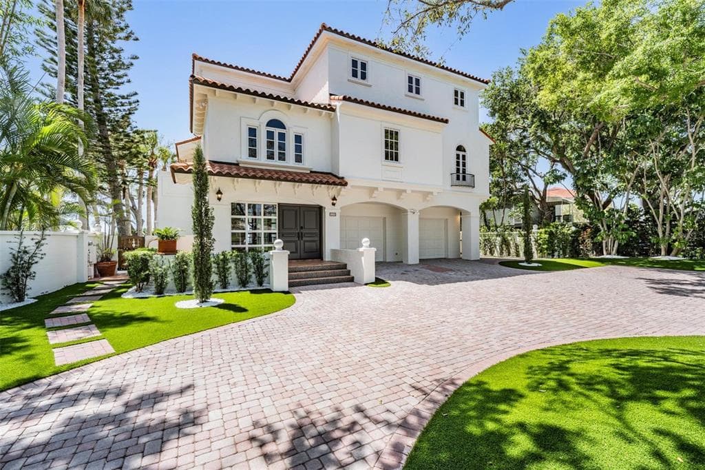 128 CARLYLE DRIVE PALM HARBOR, FL 34683