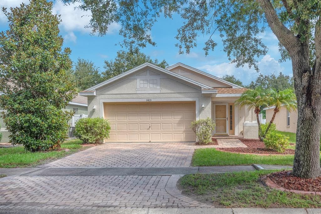 11433 BAY GARDENS LOOP