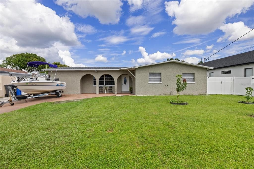 5809 N HALE AVENUE TAMPA, FL 33614