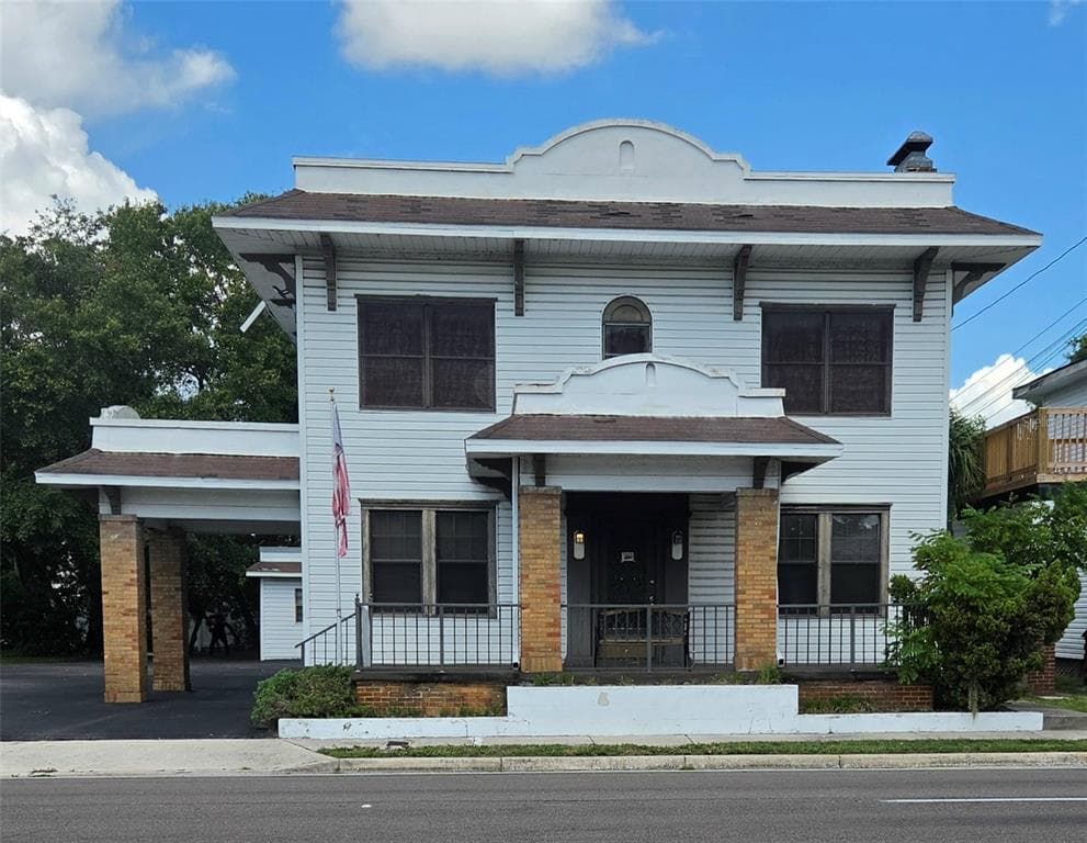204 N MACDILL AVENUE TAMPA, FL 33609