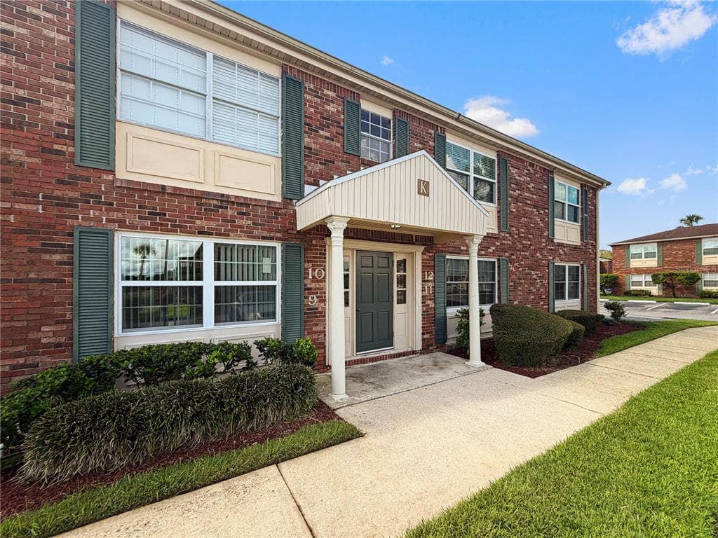 1920 E EDGEWOOD DRIVE UNIT K9 LAKELAND, FL 33803